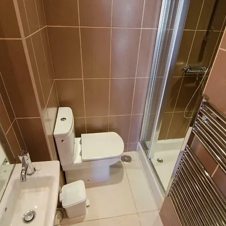 Modern 2 Bed Apartman